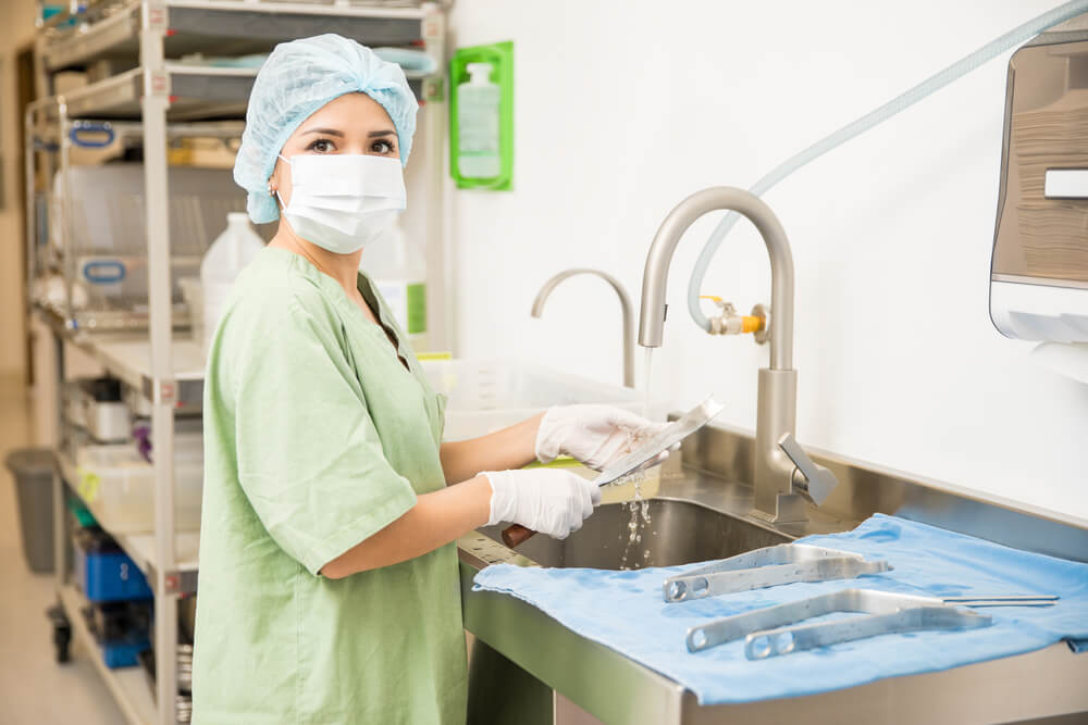 Dental Instrument Sanitation: How Experts Do It